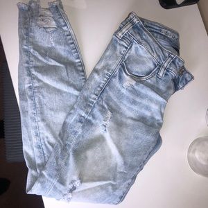 AE distressed jegging
